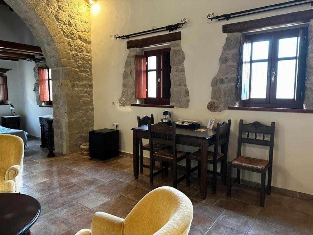 Brazzo Di Maina Hotel Oítilon Exterior foto